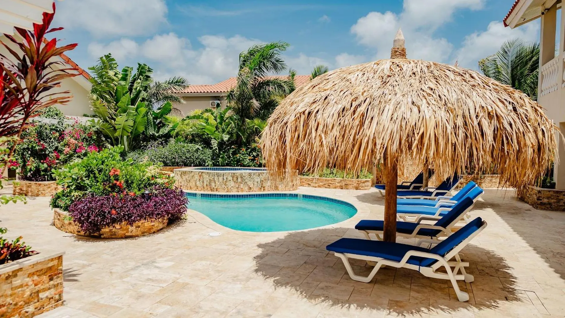 Impressive 2-Bedroom Apartment 2Km From Eagle Beach Palm Beach Bubali