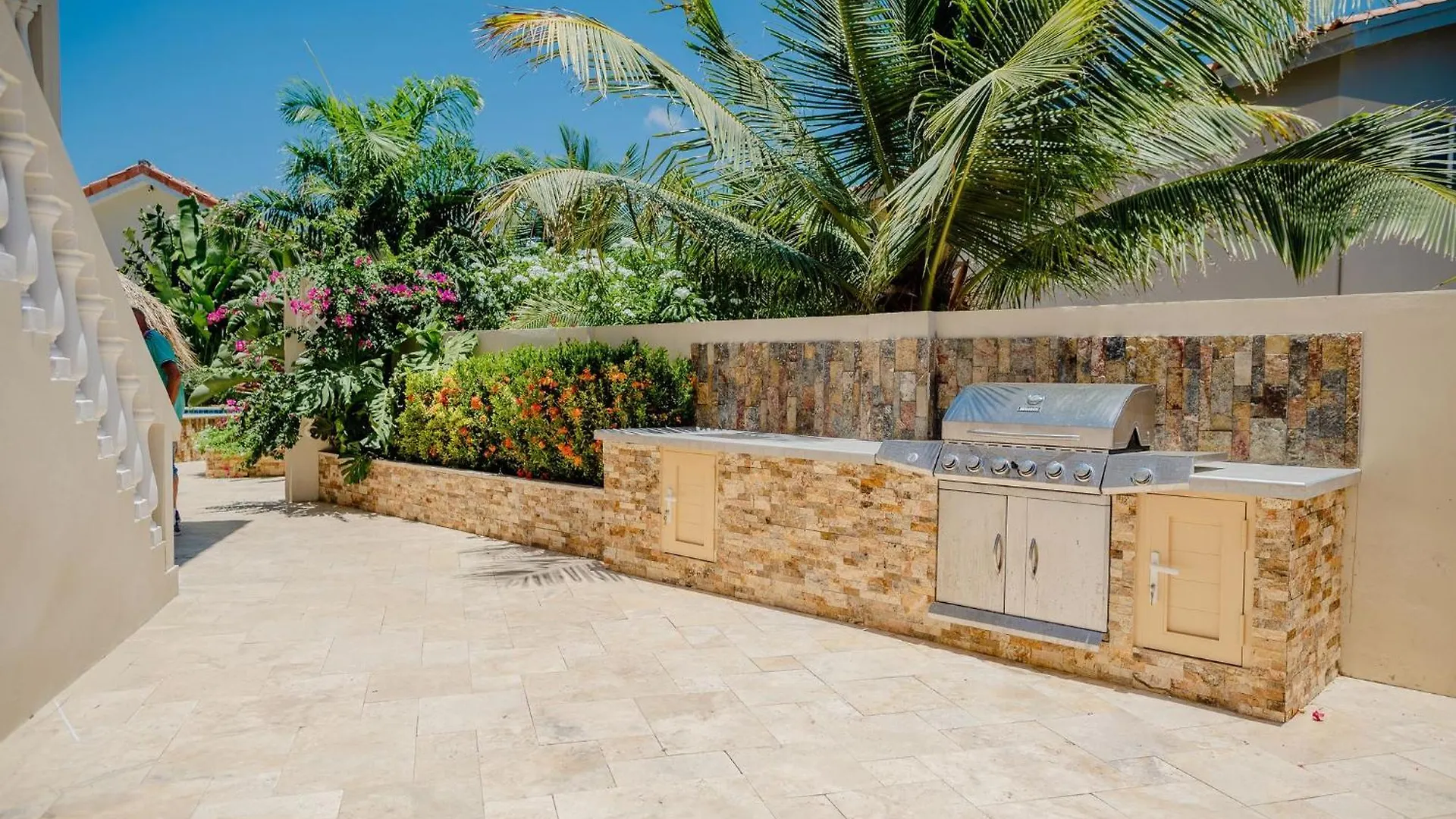 Impressive 2-Bedroom Apartment 2Km From Eagle Beach Палм Бич